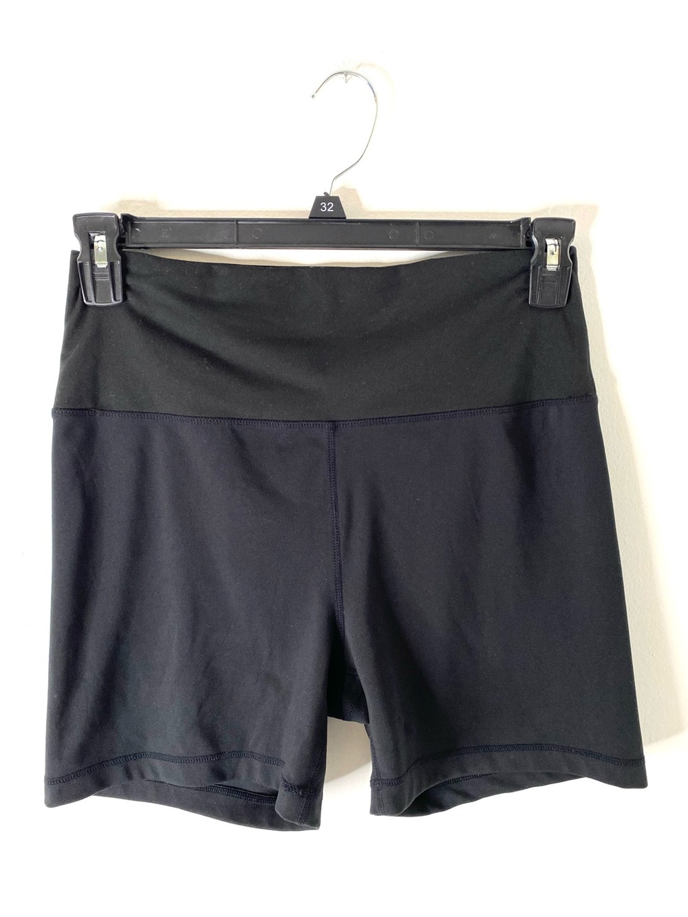 Yogalicious Black Lux Everyday 5” High Rise Active Shorts Stretch Athleisure